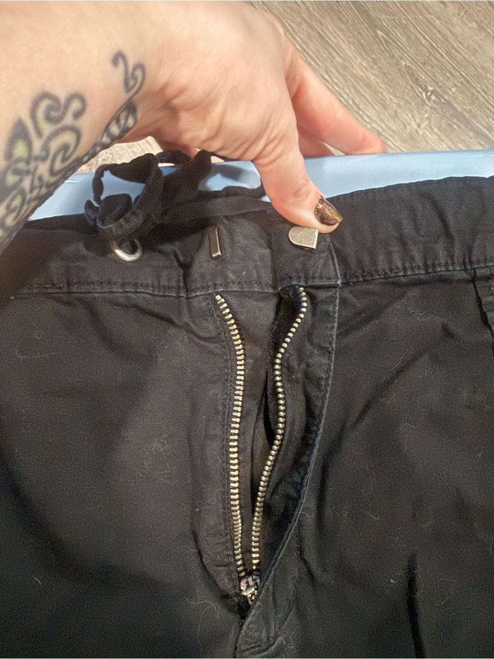 Women’s Drawstring Shorts - Picture 3 of 5